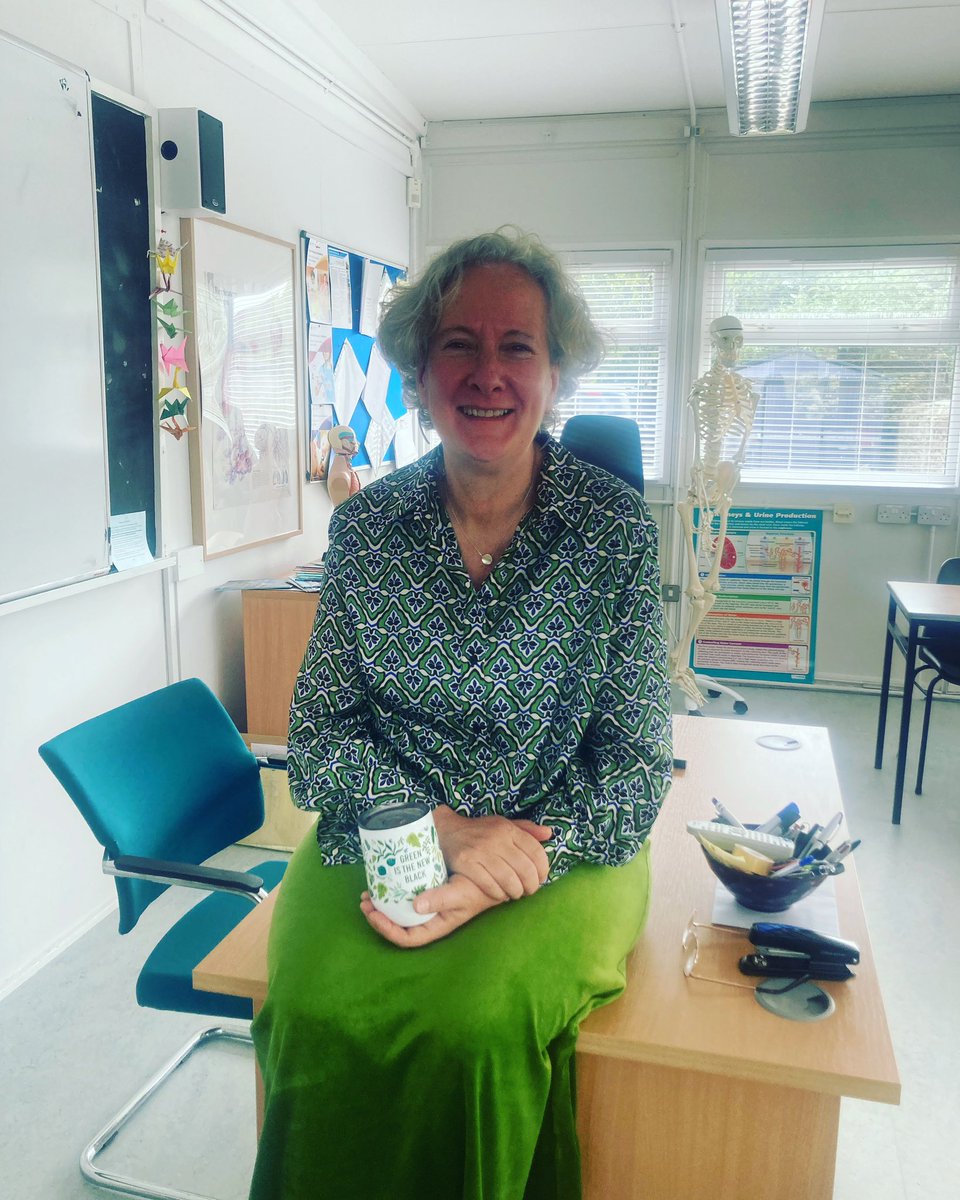CFEDundrum's tweet photo. Introducing Denise Clohessy the Nursing program lead and teacher of health science modules. Denise works closely with her students in the areas of skills development and progression, she is also an active member of the Teaching Nurses Network #teachingnursesnetwork #teamddletb https://t.co/Dl2qhEl5Ef