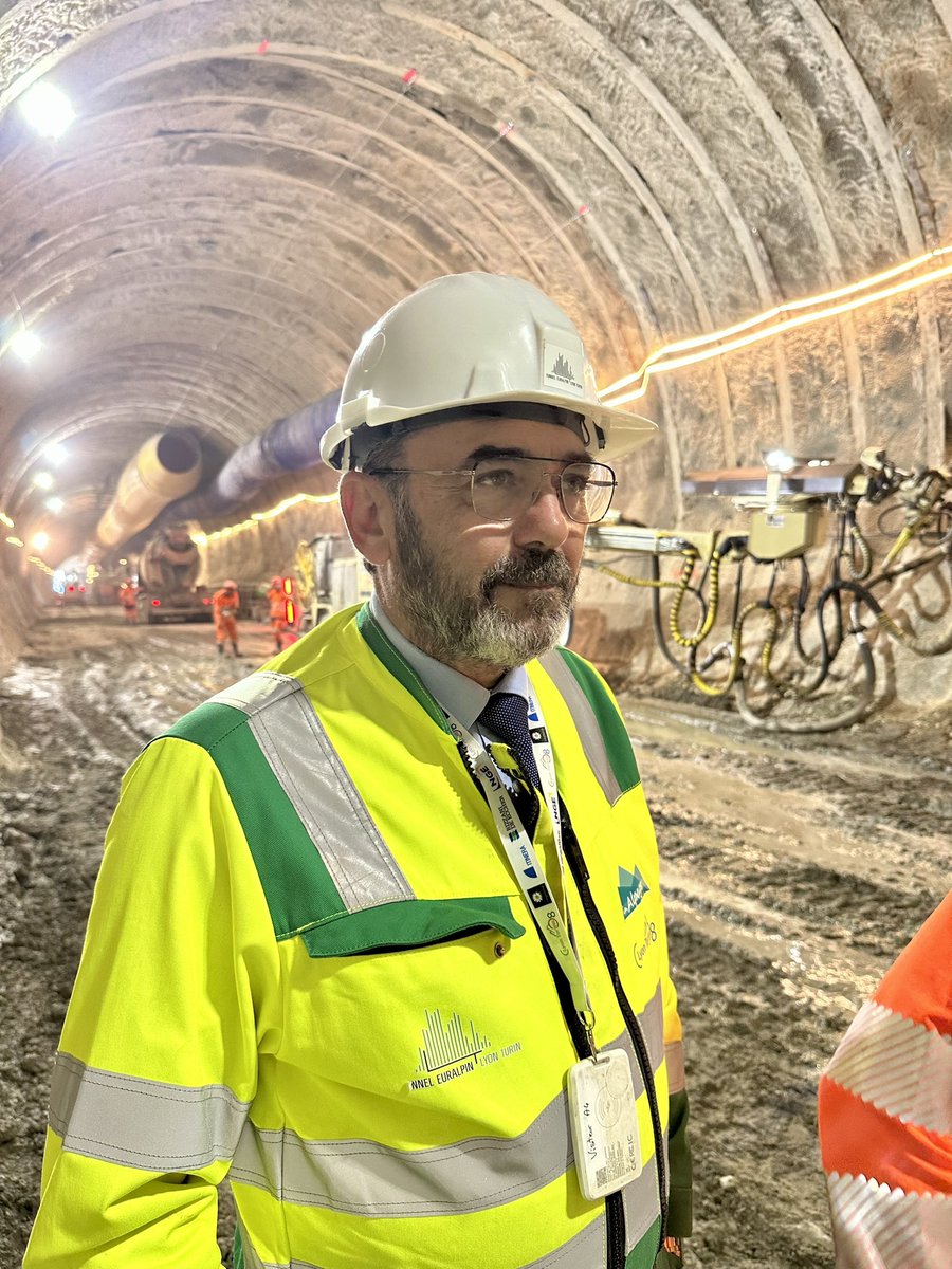 Visite du chantier du tunnel du #LyonTurin ce matin. Impressionnant !