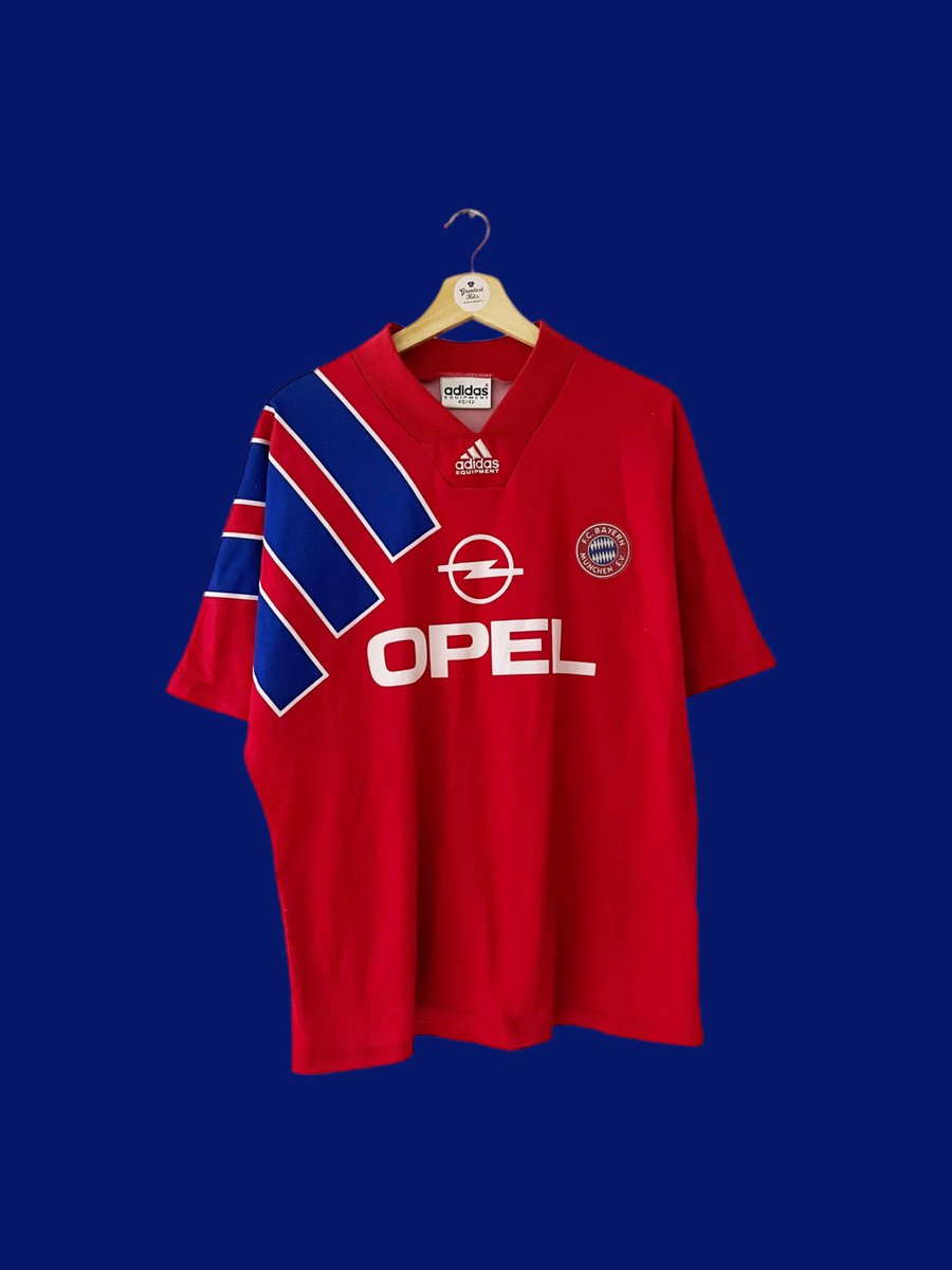 🔥 NEW IN TODAY 🔥

1991/93 @fcbayern home shirt by @adidas with classic @opel sponsor - size M/L 👌

#newin #bayern #munich #bayernmunich #münchen #germany #football #footballshirt #shirt #bundesliga #shirts #adidas #opel #90s #classic #classicfootballshirts #vintage #rare #m