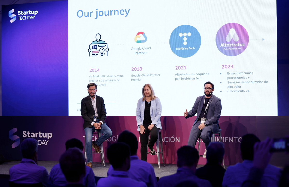 AltostratusSL's tweet photo. ¡No alcanzan las palabras para expresar lo que fue el #StartupTechDay! 👏

+ de 100 startups y muchos otros representantes del ecosistema, decidieron embarcarse con nosotros en este evento de #innovación y tecnología #cloud 

@Telefonica  @GoogleCloud_ES  @WayraES https://t.co/KztZyRaU2e