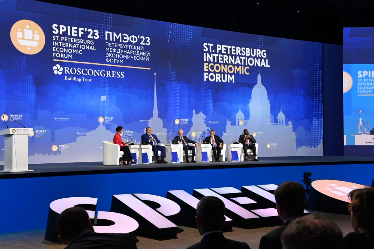 📢 El Primer Ministro 🇨🇺, <a href="/MMarreroCruz/">Manuel Marrero Cruz</a>, inició este jueves la última etapa de su visita oficial a #Rusia 🇷🇺, con la participación en el XXVI Foro Económico Internacional de San Petersburgo, que se extenderá hasta el 17 de junio.