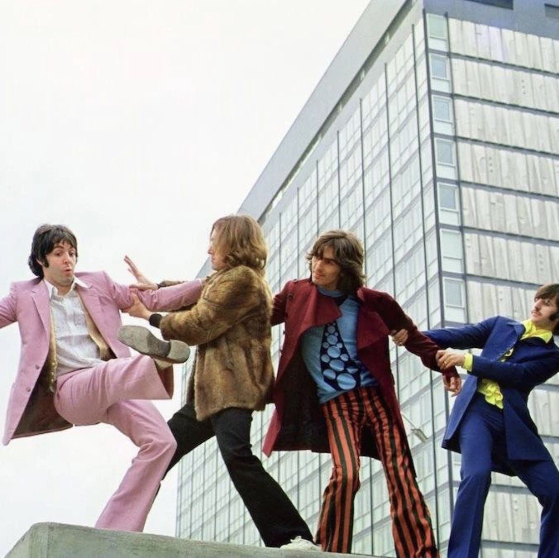 BeatleLudo tweet media