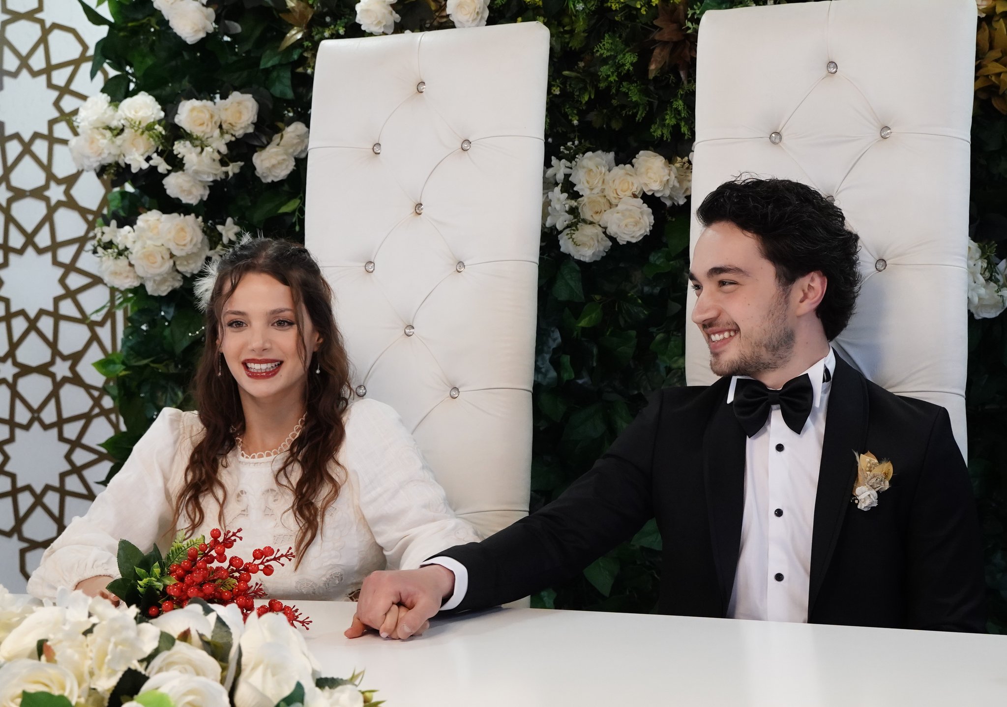 FyqTnc1XoAECltt?format=jpg&name=large