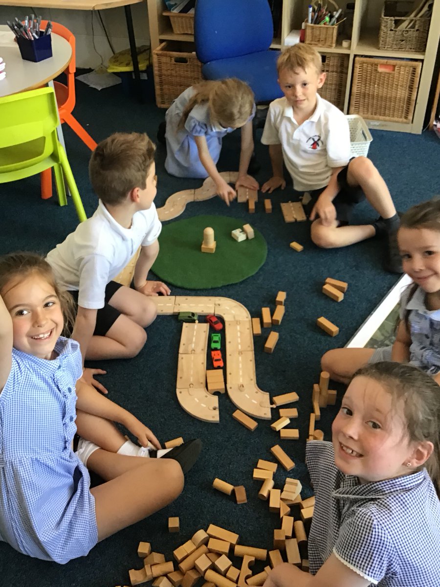 Yesterday #WillastonCEYearTwo looked at old photographs of our local area and discussed any changes. We looked at a range of different maps and located The Beech Tree and our school. We then enjoyed building our local area and village green in continuous provision.