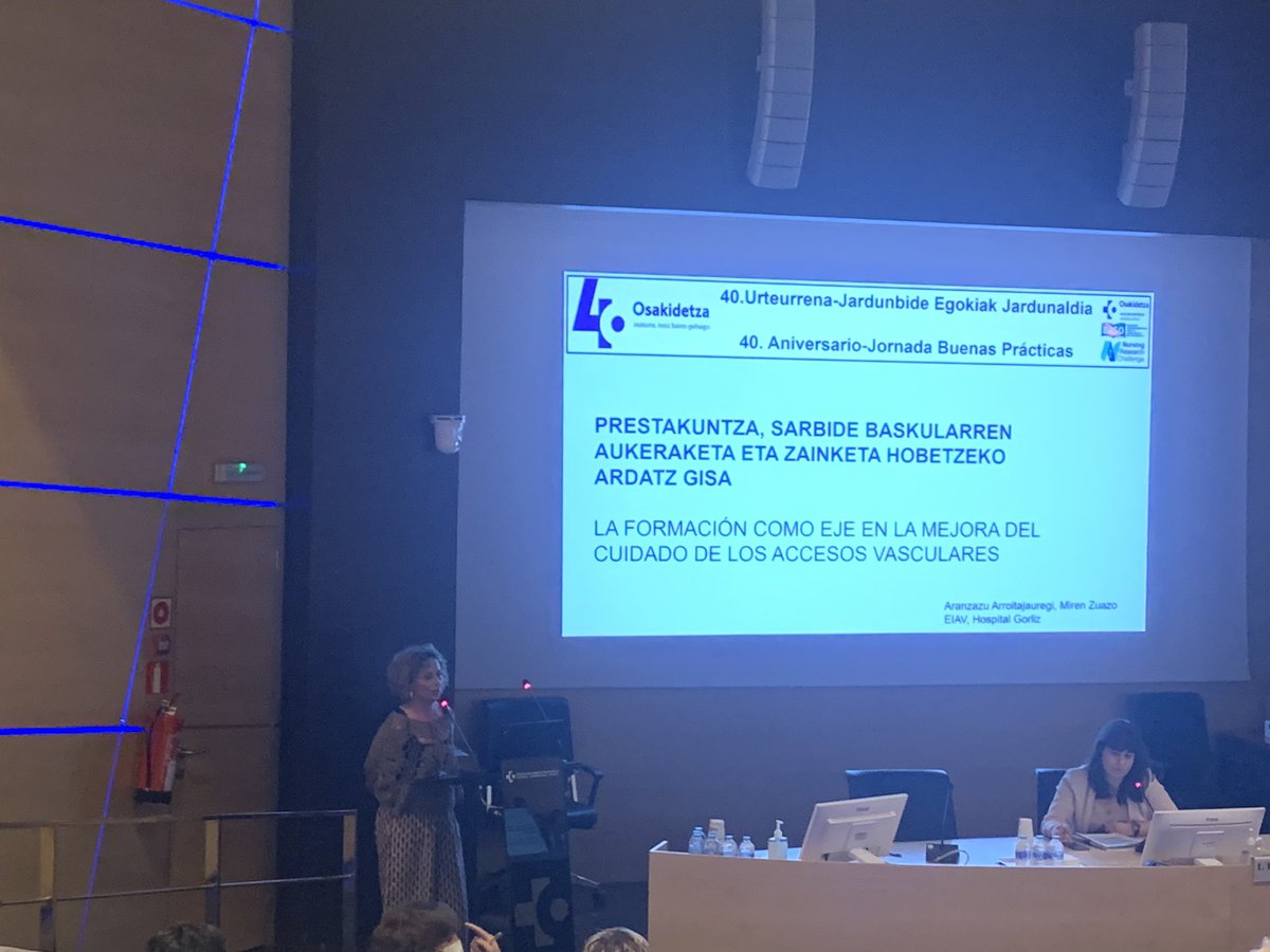 BPSOyolanda's tweet photo. Jornada de buenas practicas 40 Aniversario Osakidetza 
Hospital Gorliz. Arantza Arrotajauregi avanzando en la formacion accesos vasculares 
Un placer escucharla @bpsoeuskadi https://t.co/lJrryZQoVU