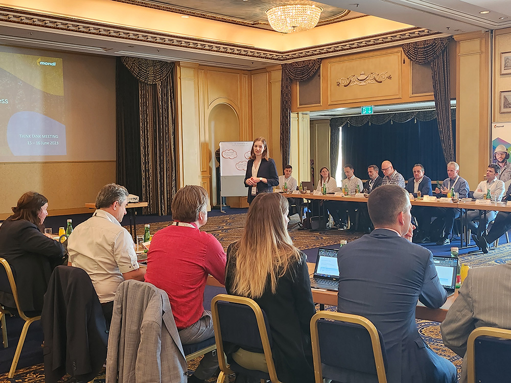 We’ve just kicked off the 3rd #TEAMINGUP4FORESTS Think Tank meeting!
We’re looking forward to chat with our experts on the future of forest goods and services in Europe. Stay tuned! #climatechange #forestmanagement 
#forests