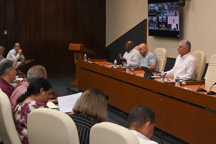 Cuba después de las lluvias: es momento de total solidaridad #Cuba #PCC pcc.cu/noticias/cuba-…