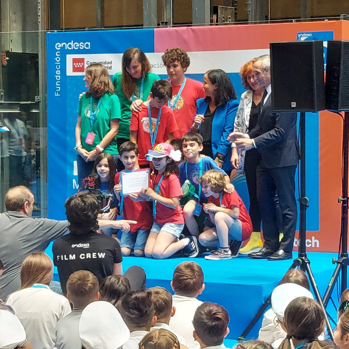 Enhorabuena a los ganadores!!!!!!
Hemos disfrutado del #espirituretotech y de los proyectos tan asombrosos que hemos visto. <a href="/MalenaRubio/">Malena Rubio</a> <a href="/RetoTech/">RetoTech</a>