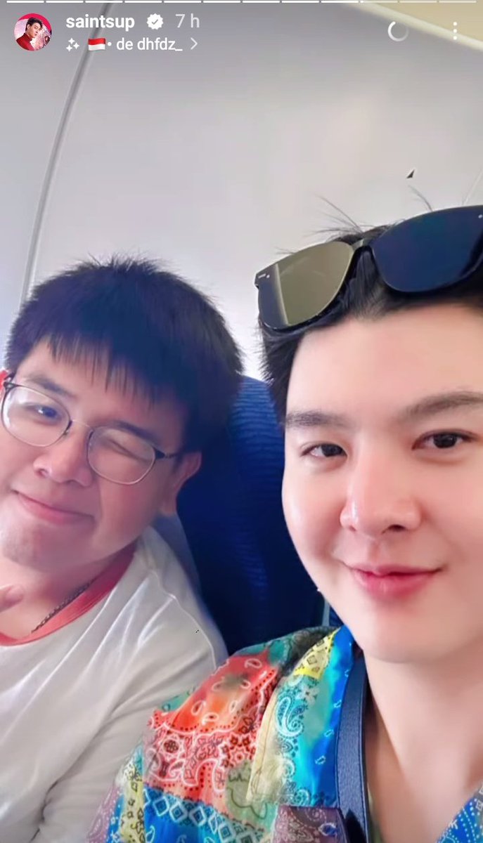 @Saint_sup so happy with his best friend Bonus, after a mini vacation... I'm glad to see Saint being the same, doing what he wants, having fun at all times. 🥺🥺♥️
#Saint_sup #MingEr