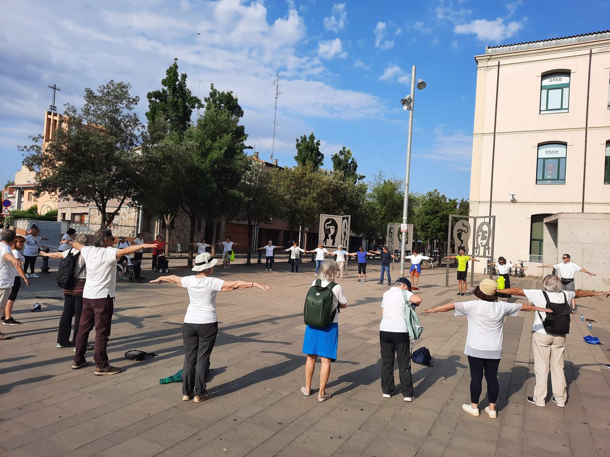 areasalut's tweet photo. Avui, Dia Mundial de Sensibilització sobre Maltractament  #GentGran 👵👴 s'ha dut a terme a #Salt una caminada👟 i sessió d'exercici físic 🤸‍♀️, organitzada x #CBSGironèsSalt #caritas #cegirones, #Dipsalut #CConsultiudelagentgran #cccomunitarilesbernardes 

#Saltesmou #ViuSalt https://t.co/ogCx2TX0jS