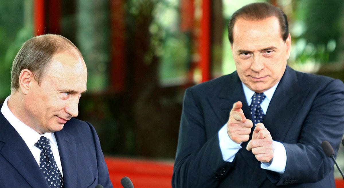 La cosa più grande che ha fatto Berlusconi in più di 20 anni è salvare sé stesso e le sue aziende.
Lo ricordano infatti per le risate e per i favori personali.
Salvarci dal comunismo?
Era amico di Putin,che piange la dissoluzione URSS come la più grande catastrofe del XX sec.