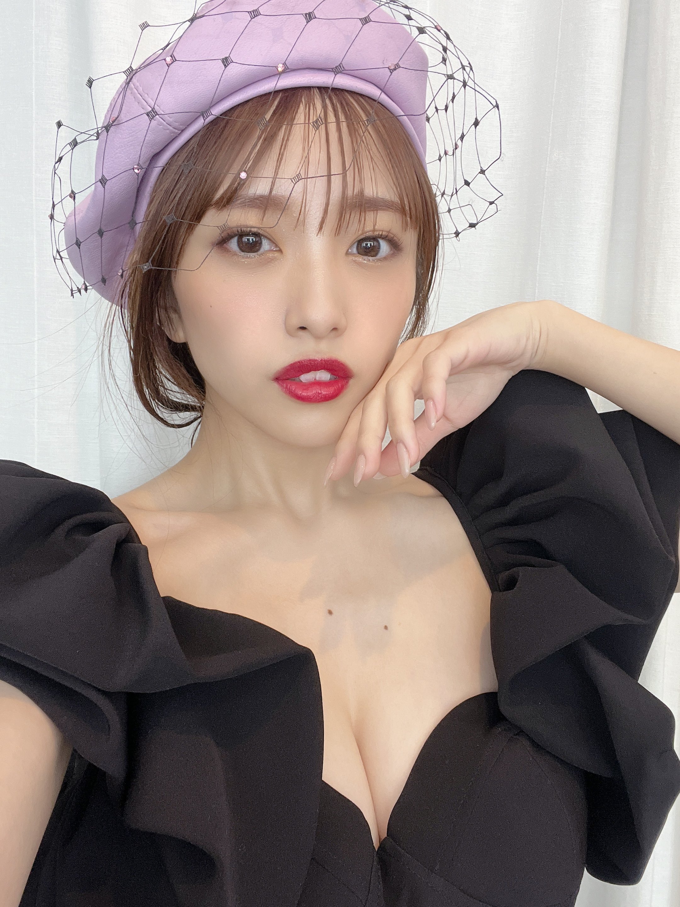 AKB48向井地美音1st 写真集『胸騒ぎの正体』【公式】7月20日発売