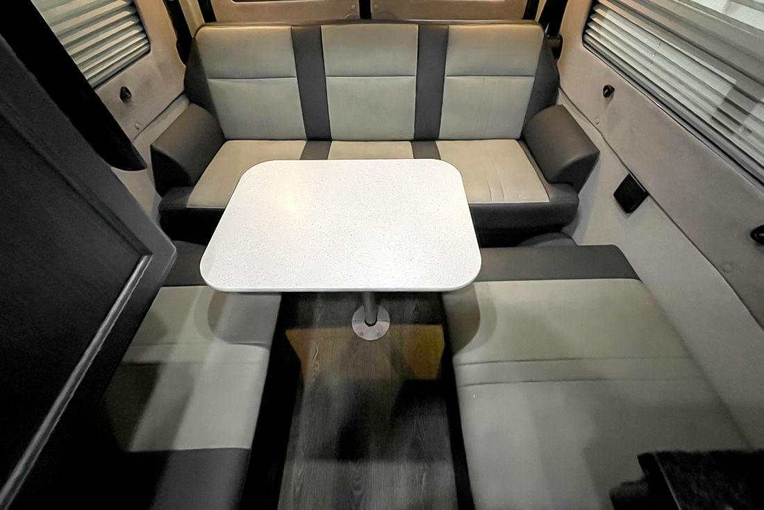 SylvanLakeRV's tweet image. Introducing the 2017 Roadtrek SS Agile (Stock #3115) – the ultimate adventure companion that's ready to fuel your wanderlust!

sylvanlakerv.com/listings/2017-…

#PreOwnedRV #RVforsale #reddeeralberta #ClassBMotorHome #rvlife