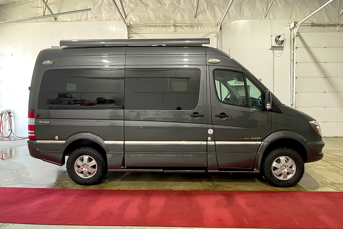 SylvanLakeRV's tweet image. Introducing the 2017 Roadtrek SS Agile (Stock #3115) – the ultimate adventure companion that's ready to fuel your wanderlust!

sylvanlakerv.com/listings/2017-…

#PreOwnedRV #RVforsale #reddeeralberta #ClassBMotorHome #rvlife