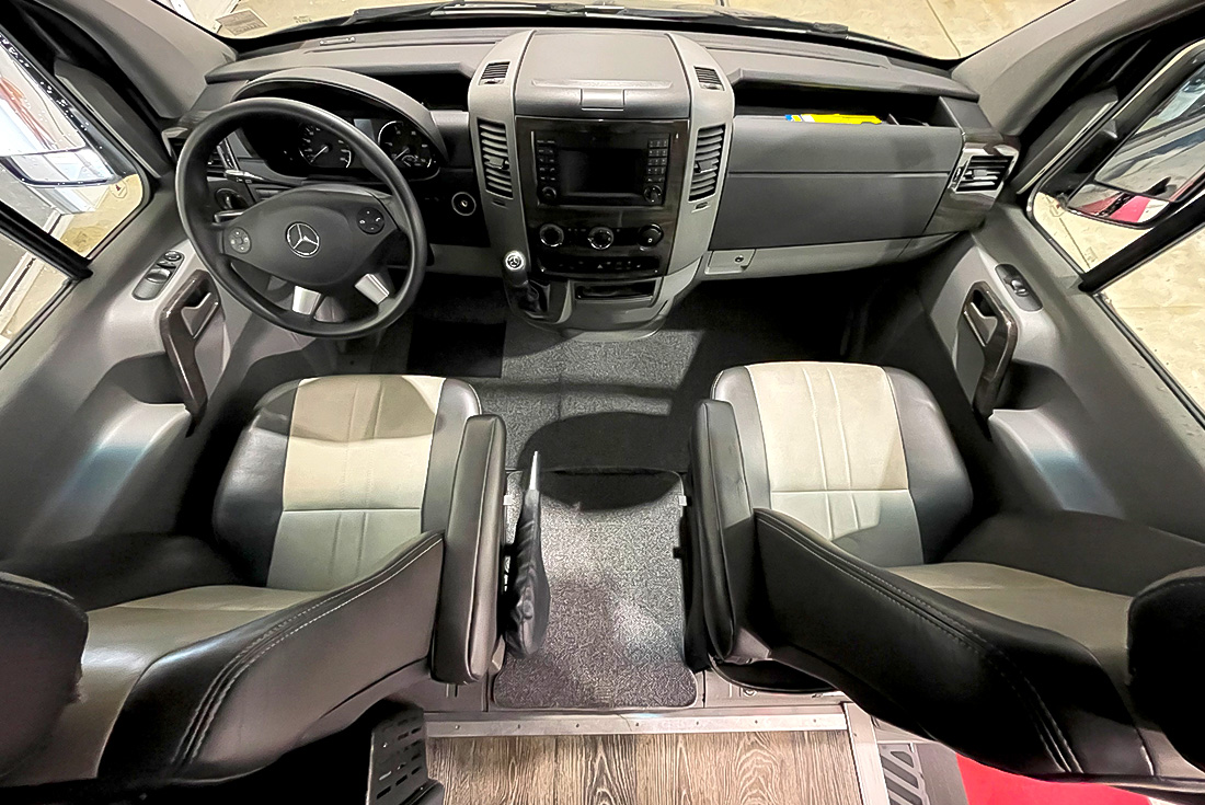 SylvanLakeRV's tweet image. Introducing the 2017 Roadtrek SS Agile (Stock #3115) – the ultimate adventure companion that's ready to fuel your wanderlust!

sylvanlakerv.com/listings/2017-…

#PreOwnedRV #RVforsale #reddeeralberta #ClassBMotorHome #rvlife