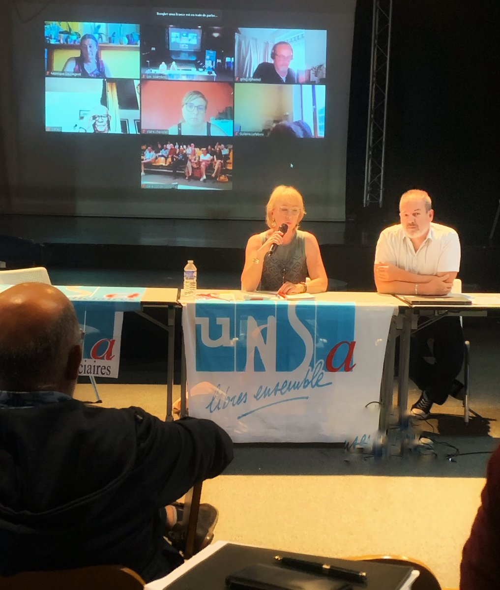 #ConseilSyndical2023 Échanges avec <a href="/CecileMamelin/">Cécile Mamelin</a> de <a href="/USM_magistrats/">Union syndicale des magistrats USM</a> aux côtés de <a href="/hbonglet/">Hervé Bonglet</a> : personnels de greffe et magistrats sont le ❤️ de la justice. UNSa et USM, premiers syndicats au Ministère de la justice, agissent au quotidien en défense des métiers et des personnels.