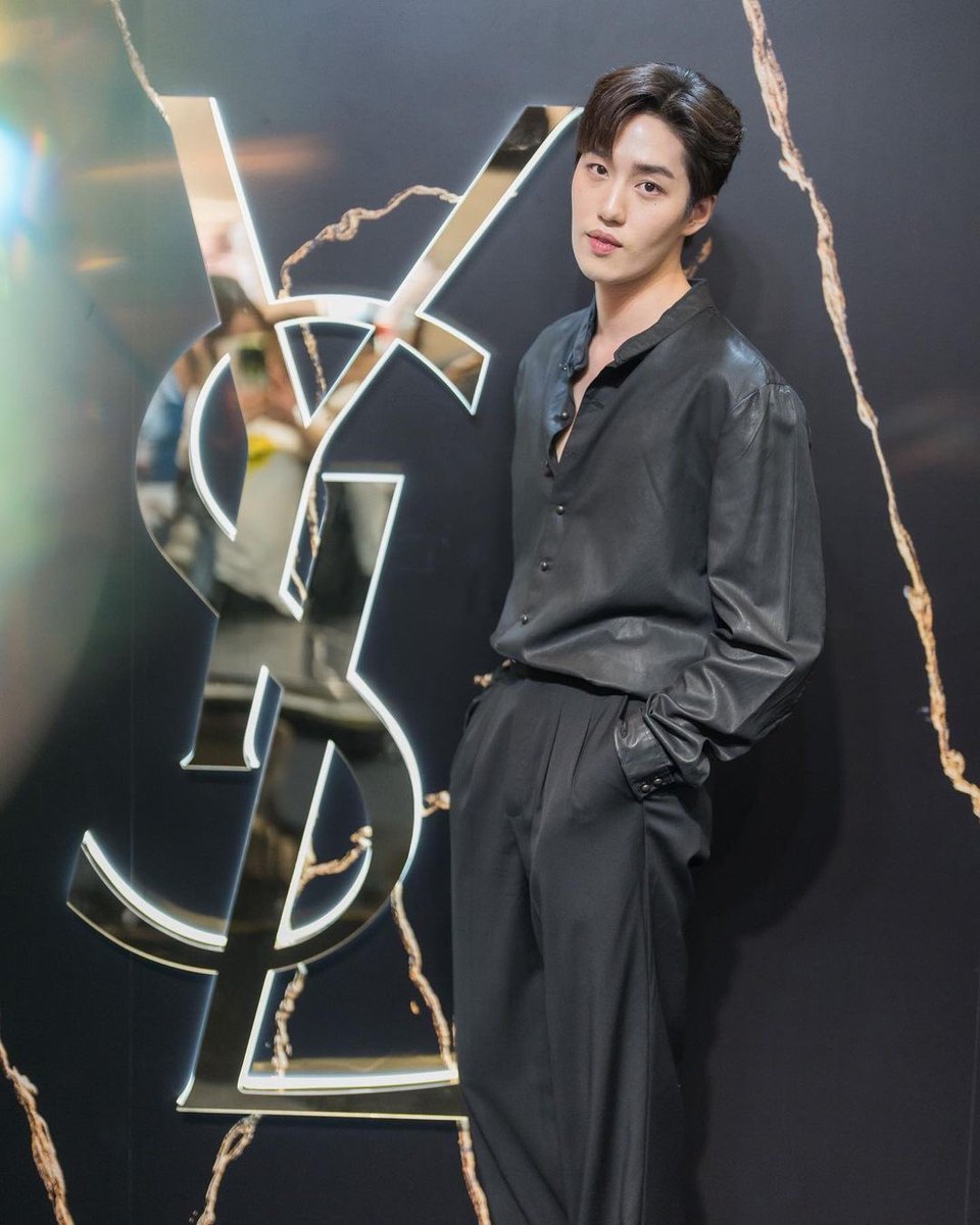 สัมผัสประสบการณ์พิเศษสำหรับสาวก YSL Beauty! ทั้งบริการสุดเอ็กซ์คลูซีฟ เเละโปรโมชั่นพิเศษมากมาย เฉพาะในงานนี้เท่านั้น 

มาพบกันได้ที่ Hall of Fame ชั้น M พารากอน วันที่ 13-19 มิย นี้

#freedomdoesntwait #yslbeautyth
#thanapob_lee 
#ต่อธนภพ