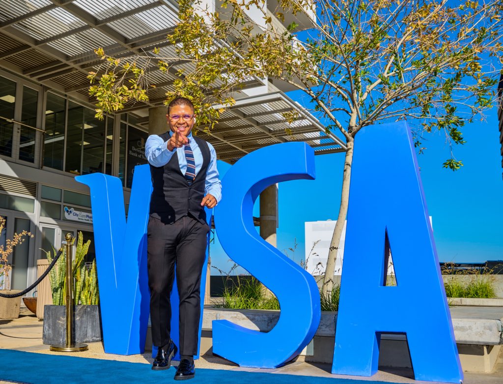 VisagieAdriano's tweet image. Hello Namibia 🇳🇦 
I am so excited to announce that I have partnered @Visa 

If you’re a Global Trotter like myself or simply love binging on Netflix or do International shopping … Well, here’s an opportunity for you to WIN an all expenses paid trip for two to Cape Town.