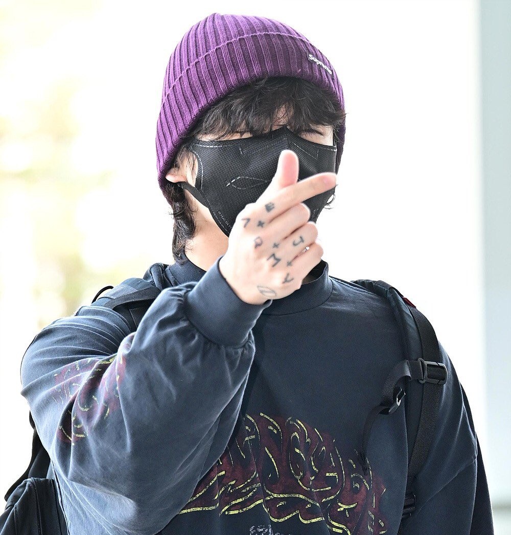 🦌i ate 🍩 today tweet media