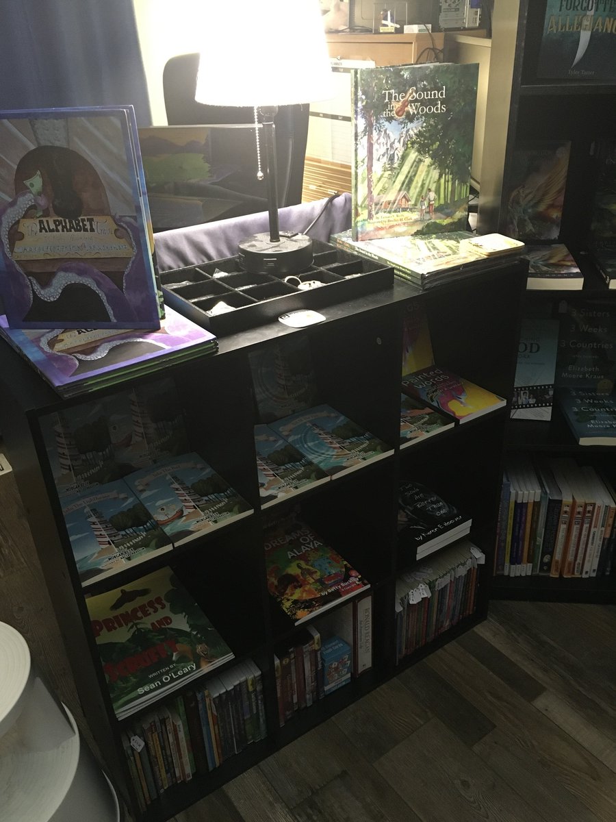 AuthorRebeccaL's tweet image. We would love to see you shopping at Rebecca Lange Books. How often do you go shopping for books? #bookststore #bookbuying #newbooks #lovebooks #homebusiness