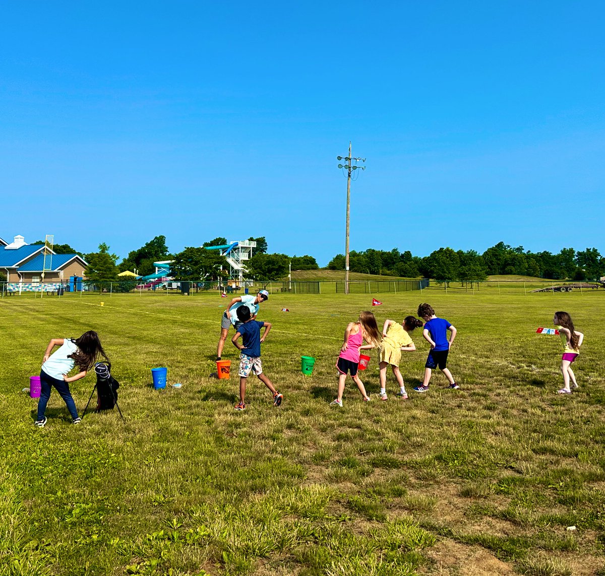 CandaceYoung37's tweet image. I love teaching, coaching, mentoring, caring for, &amp;amp; loving these kiddos! @FirstTeeLex is the avenue in which I use to foster success in my students: Helping them…
- Understand &amp;amp; manage emotions
-Resolve conflicts 
-Set goals 
- Learn golf skills
- Push Through 
⛳️❤️💙⛳️❤️💙⛳️