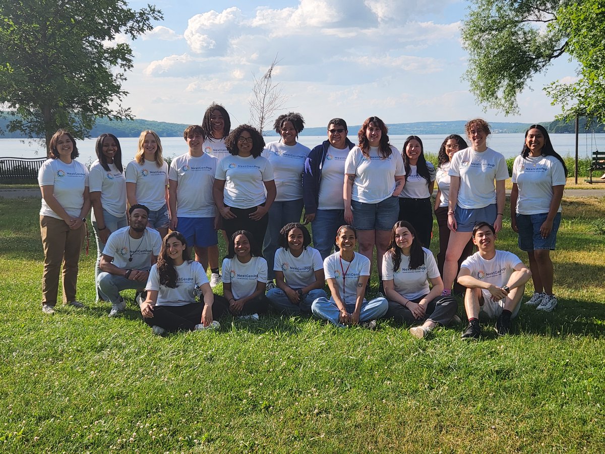 Picnic at Stewart Park, with <a href="/sam_ualbany/">Dr. Samantha Friedman</a>, on a lovely day 😎🌮🏞️