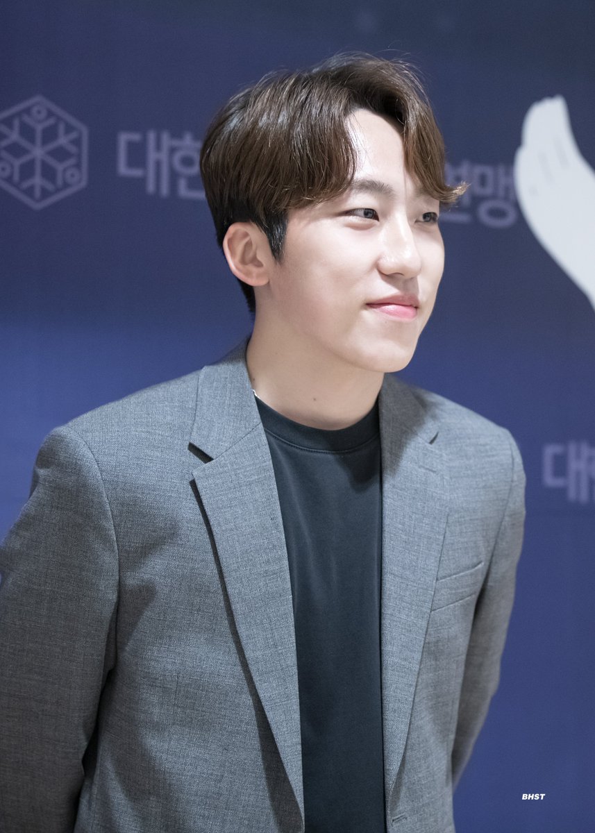 으뜸달❄ tweet media