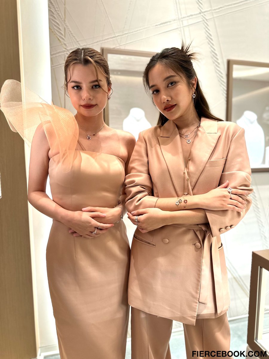 ✨ Freen and Becky at FRED Opening of Emporium Boutique

#Fiercelive #FiercelivebyJijie 
#FredxFreenbecky
#beckysangels #srchafreen 
#freenbecky #ฟรีนเบค