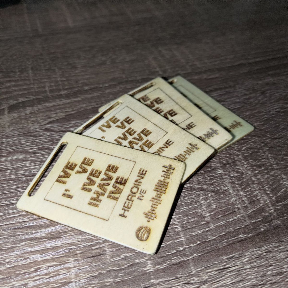 yujzone's tweet photo. ph dives team con and team labas for saturday ! i will also be giving away a few of these lazer engraved wooden keychain with heroine's spotify code if anyone is interested~ 🩷 https://t.co/S0vt7lpnW0