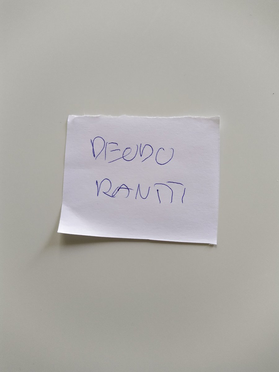 pahkeinen's tweet photo. Mitä kaupasta?

#deodo ja
#rantti https://t.co/SmBaQe1TTZ