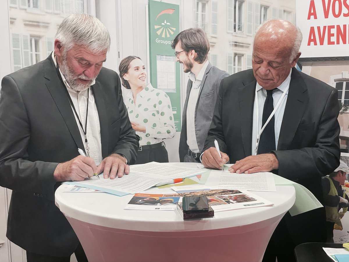 SalonAchatP's tweet photo. En direct, la signature du protocole d’accord entre Groupama et l’AMF16 👏🏼 https://t.co/2XdysJKrhu