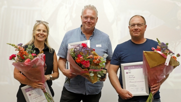 Rick den Besten (Het Kontakt) wint zowel Prijs voor de Nieuwsbladfotografie als prijs voor beste sportfoto -  nnp.nl/l/18037
