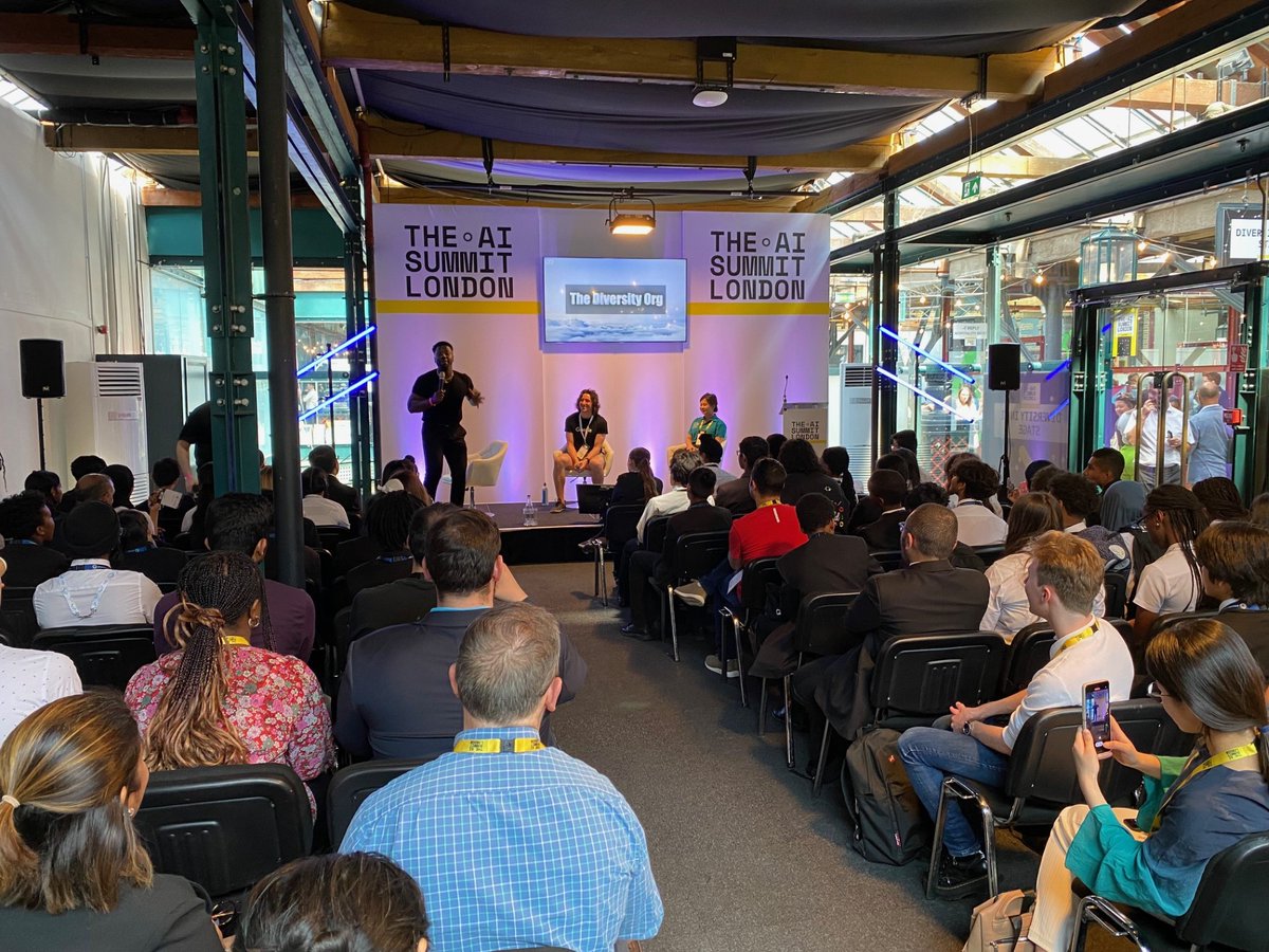 Dr. Erin Ling from #PeopleCentredAI shares tips on carers in AI to students and companies at the Diversity in AI stage #AISummitLondon #AISummit #AI #Study #PhD <a href="/UniOfSurrey/">University of Surrey</a> <a href="/ErinChaoLing/">Erin Ling</a>