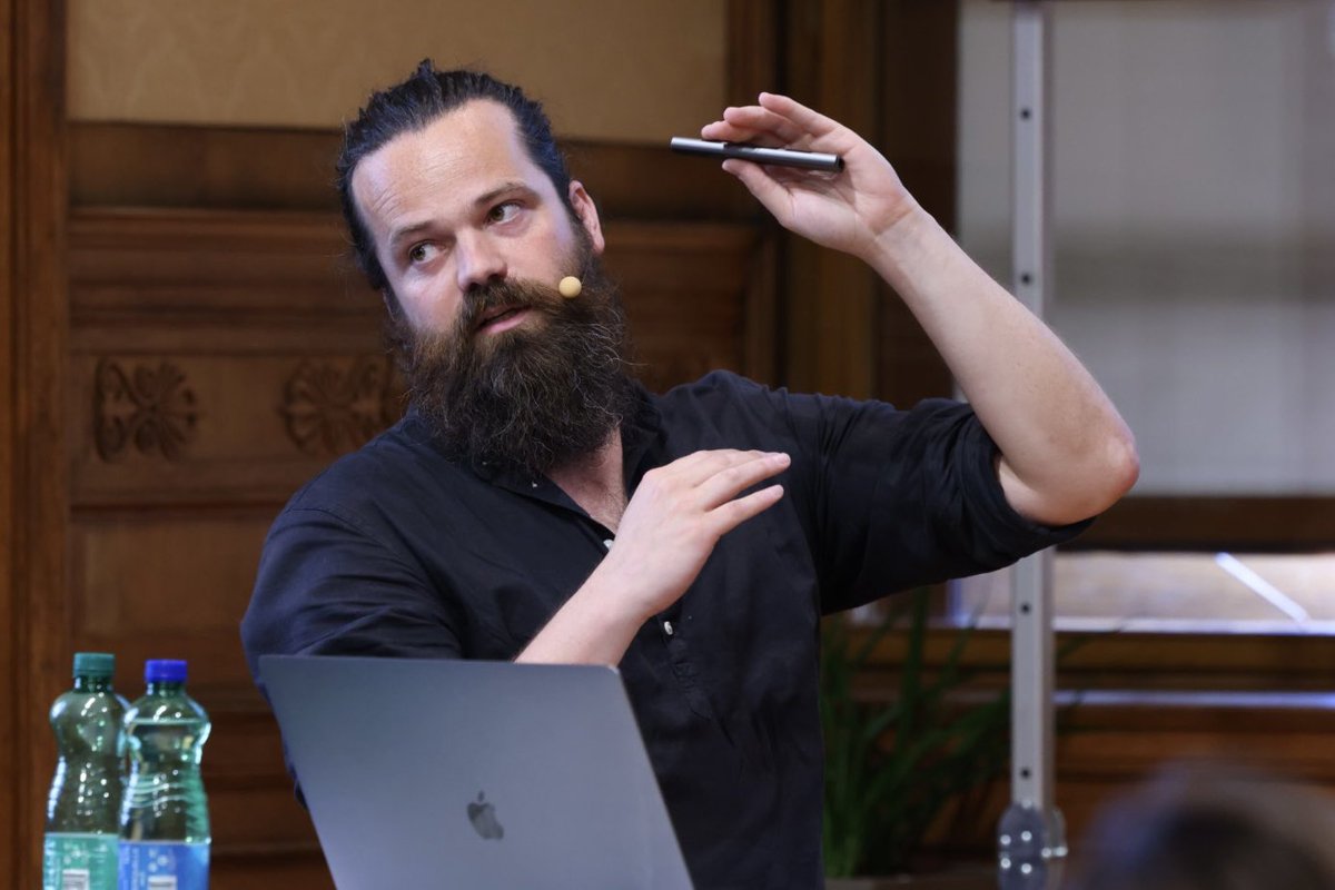 Publishing Congress tweet media