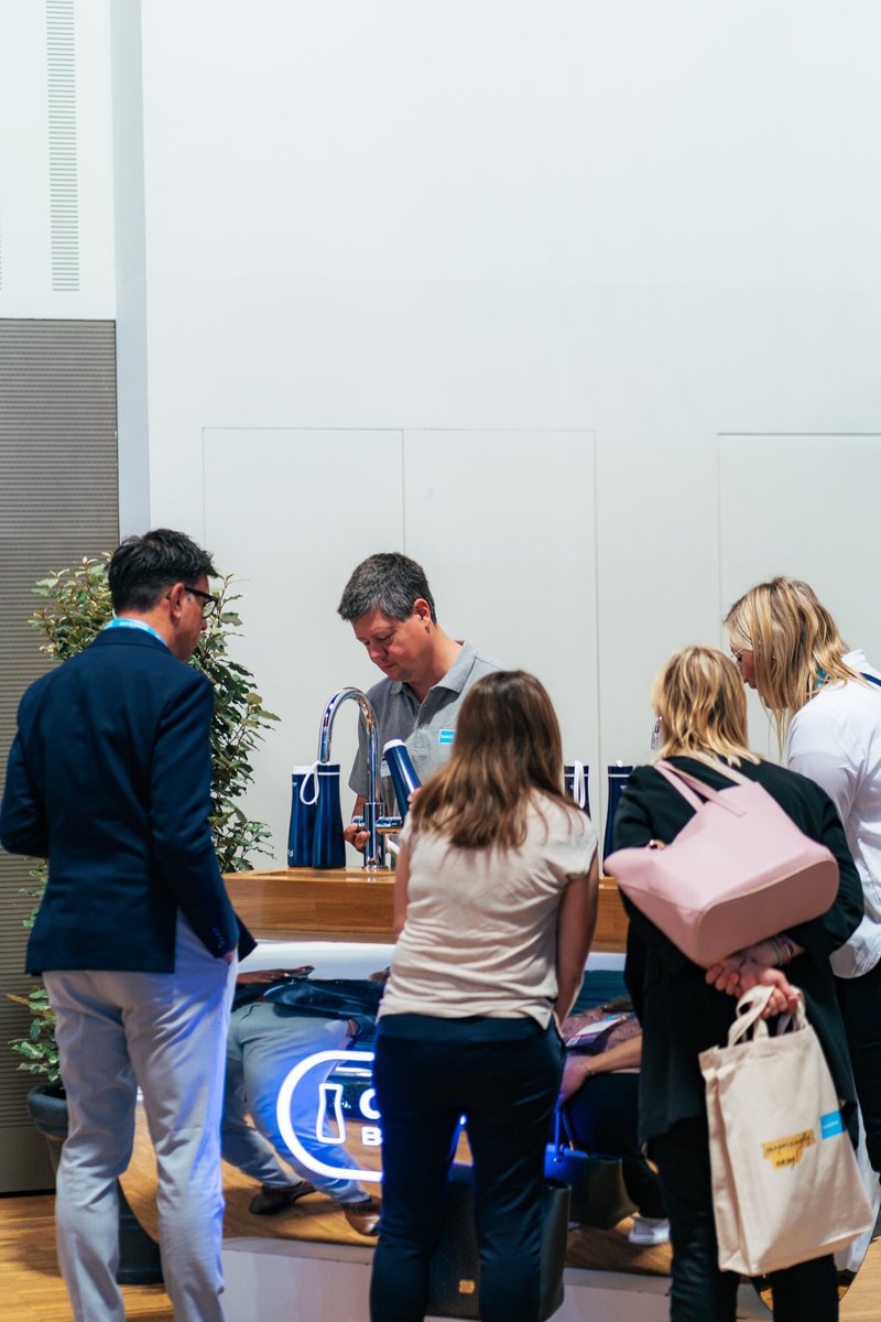 diysummit's tweet photo. Our Diamond Sponsor, @grohe, is providing all delegates with a complimentary water bottle that can be conveniently filled with filtered still or sparkling water.
#diysummit #diy #homeimprovement #networking #visionsofdiy https://t.co/KcFU4UhQBL