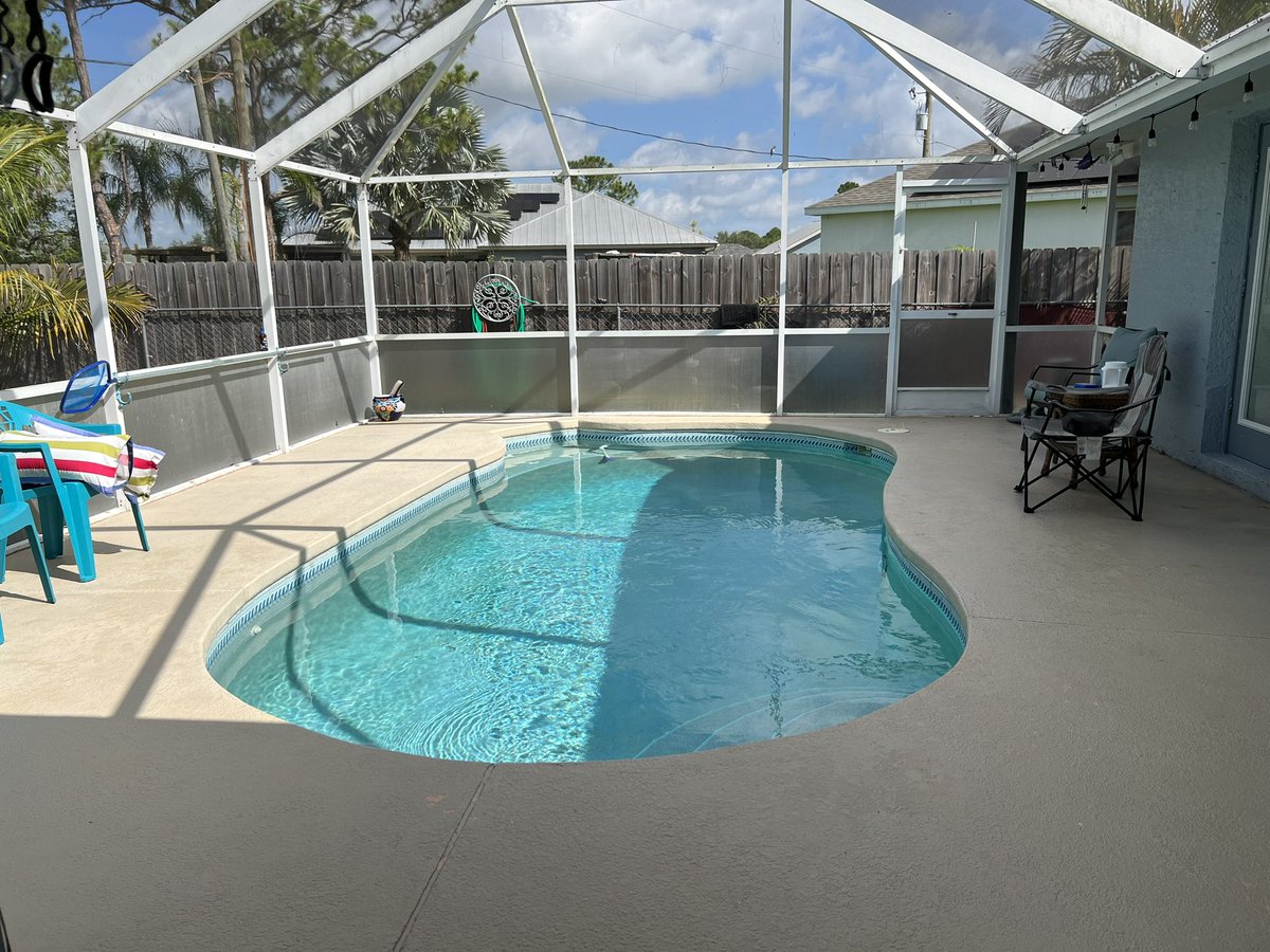 Looking for your new Pool Home in Port St Lucie? Look no further! 504 SW Pea Ct is up for sale! Listed at $439,000 Give your Favorite Gay Realtor a call #forsale #floridarealtor #florida #portstlucie #poolhome