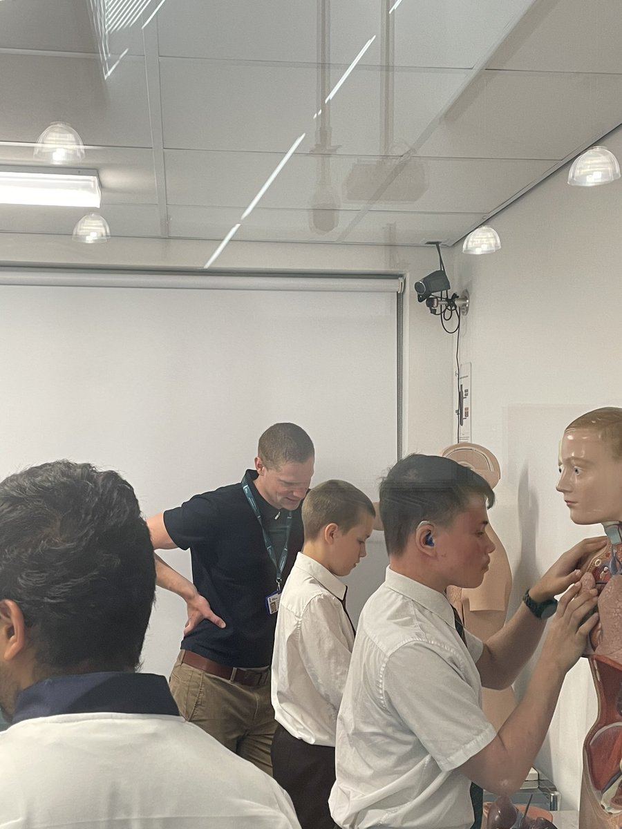 StephanieDunle2's tweet image. What a super interactive day at our educational outreach nursing for all! #futurenurse #ulsteruninurse @UlsterUniSoNP @StudyAtUlster @ursula_chaney @seanamduggan @NealFCook