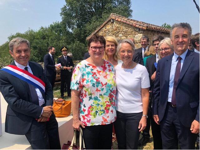 #Ruralité | <a href="/FamillesRurales/">Familles Rurales</a> invité à la présentation du plan "France Ruralités" par <a href="/Elisabeth_Borne/">Élisabeth BORNE</a>, dans la Vienne a été représenté par  Florence Duviallard, secrétaire du Conseil d’Administration de la fédération nationale. Une ambition &amp; des avancées, mais ...