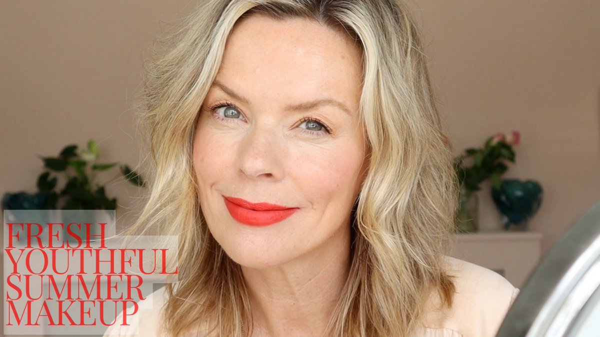 Over on @youtube this weekend #speedbeauty recreates a look from a recent makeup and shopping event with <a href="/gaylerinkoff/">Gayle Rinkoff</a> A fresh youthful Summer makeup and a coral Red lip youtu.be/MzXNbN6sq8o #summermakeuplooks