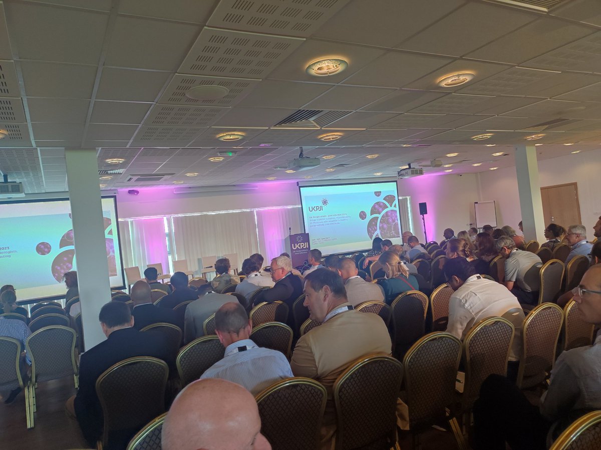 Outcomes_PROMs's tweet image. Here we all are in Exeter for #UKPJI 2023 🤗