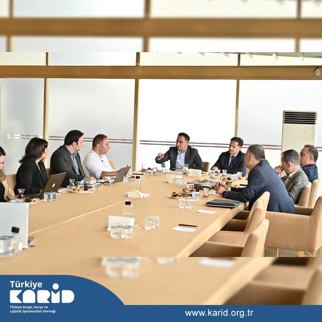 Türkiye KARİD Ticaret Odası Komisyonumuz, BTK yetkilileri ile birlikte İstanbul Ticaret Odası'nda sektörün çalışmalarını ve sorunlarını görüşmek için bir araya geldi