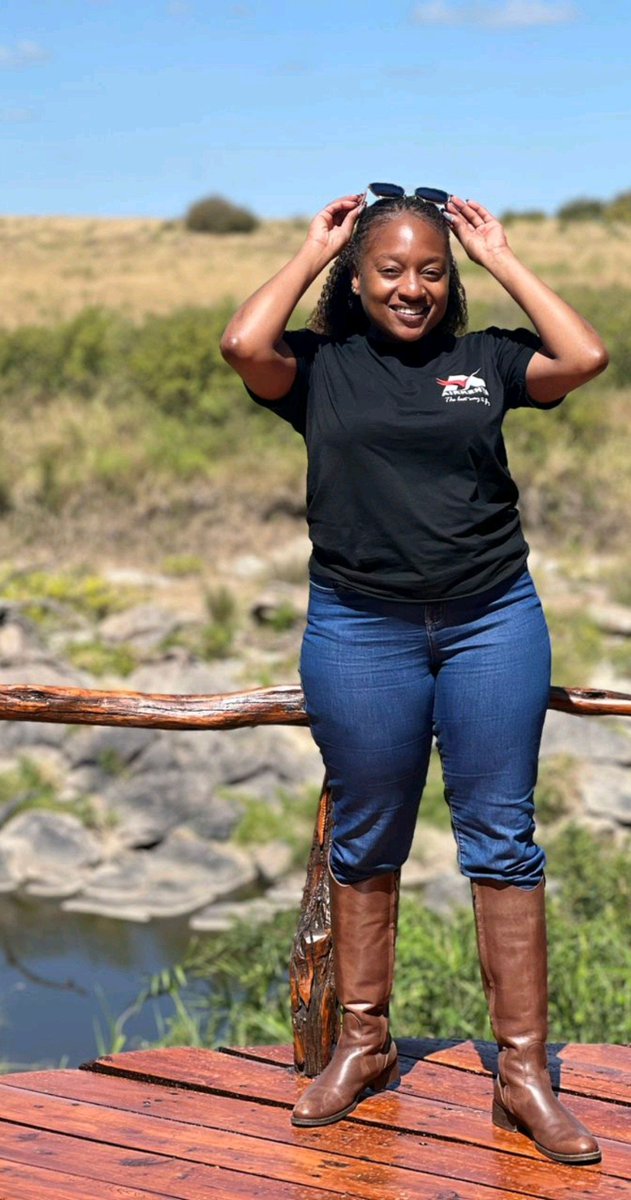 I've only gotten this far because I do everything with with some extra soul and zeal. I also make sure to have fun while at it. 
In life - Do what you Love 🧡 Love what you Do. #vstallion🐎 #adventures #maasaimara #AirKenya #safaribabe
