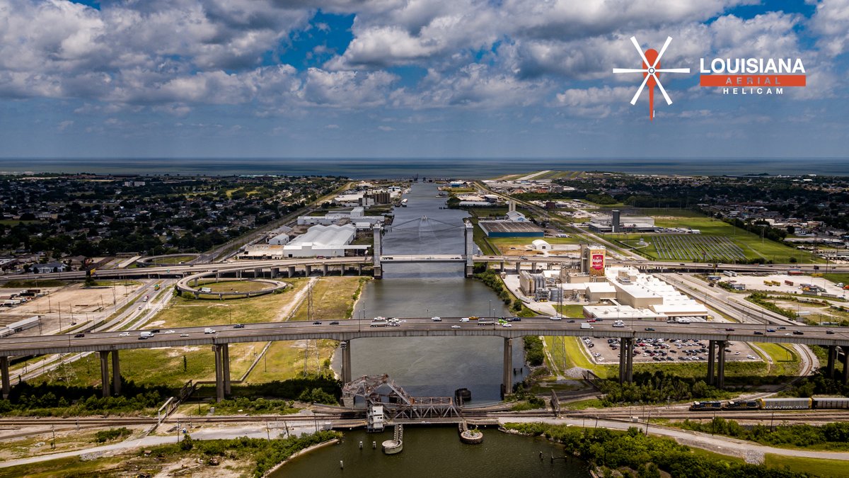 New Orleans, LA - 6/14/23

#drone #uas #uav #suas #neworleans #lakepontchartrain #aerialphoto #port #shipping #maritime #cargo #transport