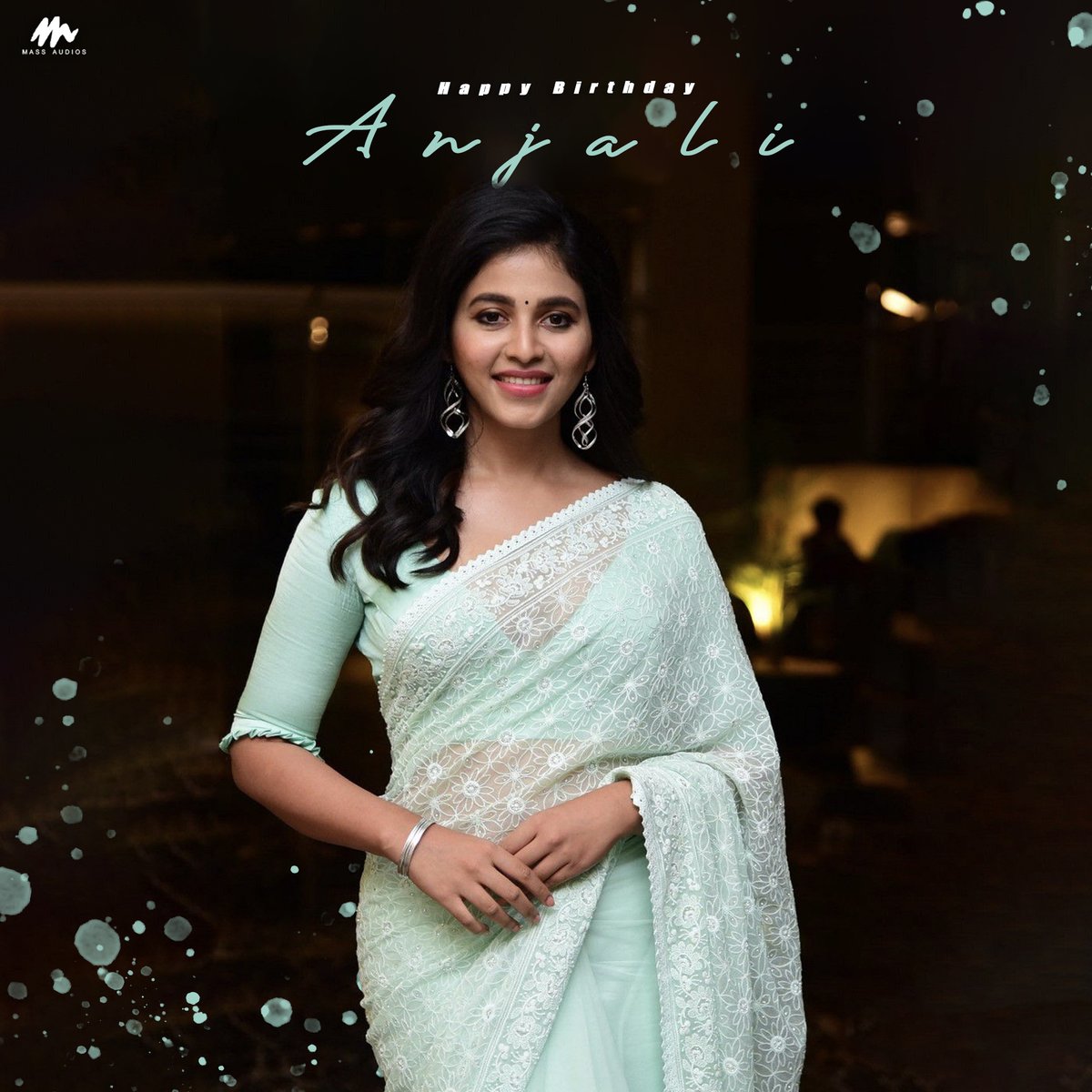 Wishing @yoursanjali  A Very Happy Birthday  #happybirthdayanjali #hbdanjali #khafaentertainment Link  

1 * Best of Anjali Songs  - youtu.be/hFQitb-M55o

2 * Karungali - Tamil Full Movie - youtu.be/aN5xvoAyt0k