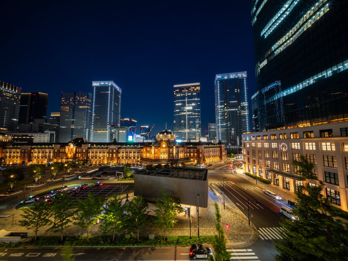 東京駅の夜景🌃

レンズ：LAOWA 6mm F2 ZERO-D MFT

#カメラ好きな人と繋がりたい 
#OMSYSTEM