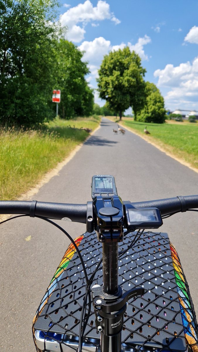 Schlimm dieser Stau auf dem R3 auf dem Rückweg von Ikea