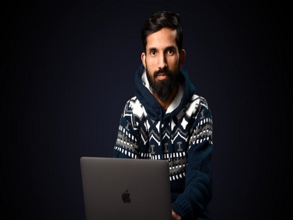 KashmirViews9's tweet photo. #SheikhAsif, a visionary entrepreneur, is on a mission to transform the lives of Kashmiri youths by providing them with IT education and empowering them to pursue independent careers.

#youthempowerment 
@AartiTikoo @MattLaemon @manojsinha_ @sanjayraina @rainarajesh https://t.co/QxeIQ5e7db