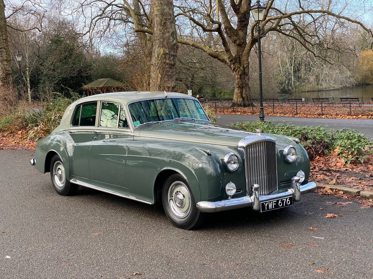 CAR TRIVIA - Which Grand Tour presenter previously sold his beloved 1950s Bentley S2 to fund a new business venture? 👀

#botb #cartrivia #carquiz #celebritycar