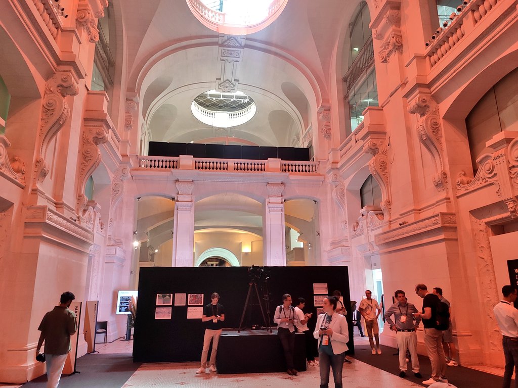 horomox's tweet photo. 2nd day of my show The Superposition - AIproof art &amp; Quantum art at Palais du Louvre during @proofoftalk conference

@madparisfr #palaisdulouvre #louvre #museedesartsdecoratifs #madparis #AIproofArt #QuantumArt #proofoftalk https://t.co/QElDycDPFD