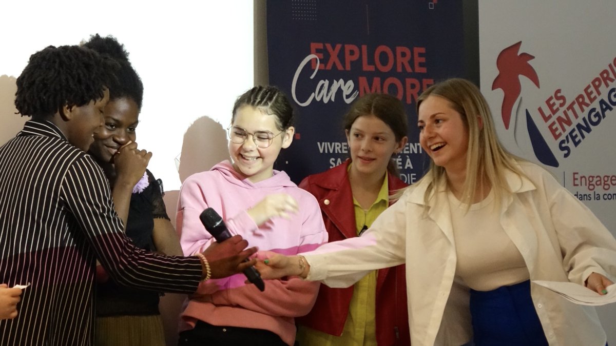Félicitations à toutes les participantes de l'opération WI-FILLES !👏🏼 Hier, lors de la cérémonie de clôture, nous avons célébré les réalisations de ces jeunes collégiennes <a href="/LH_LeHavre/">Le Havre</a> ! Un grand bravo à elles et un immense merci à nos partenaires et marraines🤝🏻 #SchoolForGood